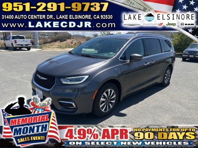 Used 2021 Chrysler Pacifica Touring-L