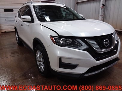 Used 2017 Nissan Rogue SV