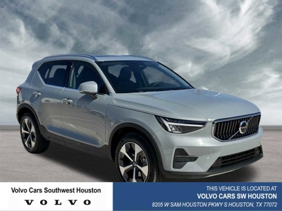 New 2025 Volvo XC40 B5 Core w/ Protection Package Premier
