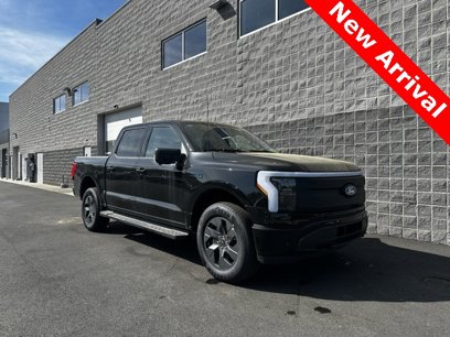 New 2025 Ford F150 Lightning XLT w/ Max Trailer Tow Package