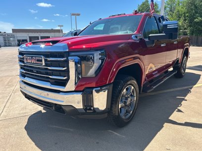 New 2025 GMC Sierra 2500 SLT w/ SLT Premium Package