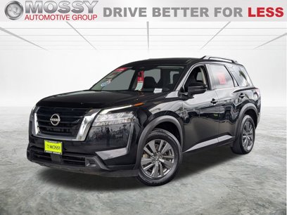 Certified 2022 Nissan Pathfinder SV