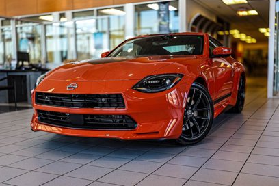New 2024 Nissan Z Performance w/ Heritage Edition