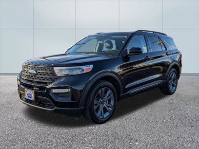 Certified 2022 Ford Explorer XLT w/ Equipment Group 202A