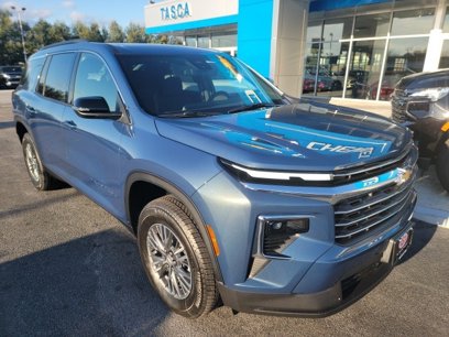 New 2025 Chevrolet Traverse LT w/ LPO, Floor Liner Package