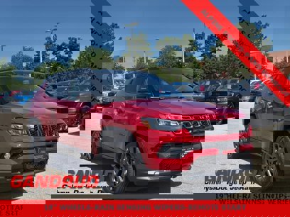 New 2025 Jeep Compass Limited w/ Sun and Sound Group