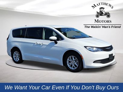 Used 2022 Chrysler Voyager LX