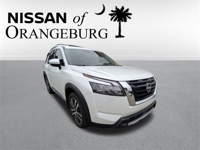 Used 2025 Nissan Pathfinder Platinum