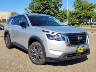 New 2025 Nissan Pathfinder S