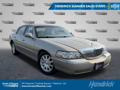 Used 2011 Lincoln Town Car Signature Limited