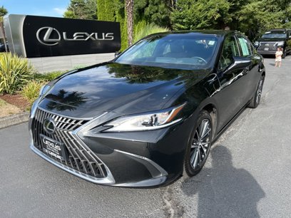 Certified 2022 Lexus ES 250 w/ Premium Package