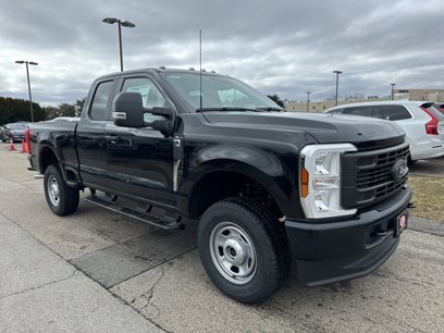 New 2024 Ford F350 XL w/ FX4 Off-Road Package