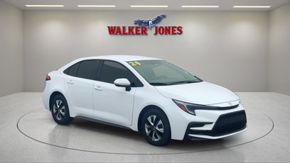 Used 2024 Toyota Corolla SE