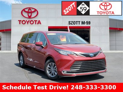 Used 2023 Toyota Sienna XLE