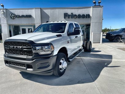 New 2024 RAM 3500 Tradesman w/ Max Tow Package