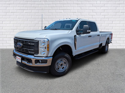 New 2025 Ford F250 Lariat w/ FX4 Off-Road Package