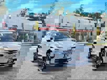 New 2025 Toyota Crown Signia
