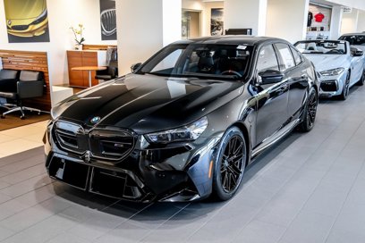 New 2025 BMW M5 w/ Carbon Package