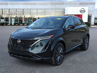 New 2025 Nissan Ariya FWD