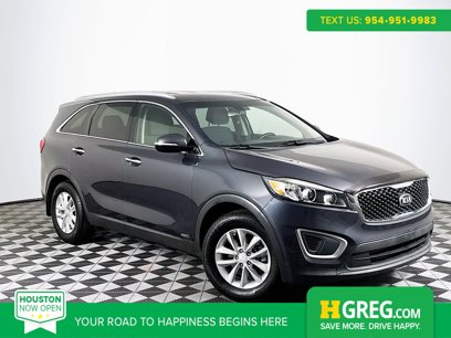 Used 2017 Kia Sorento LX w/ LX Convenience Package