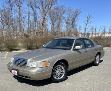 Used 2000 Ford Crown Victoria LX
