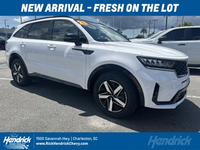 Used 2023 Kia Sorento EX w/ Panoramic Sunroof Package
