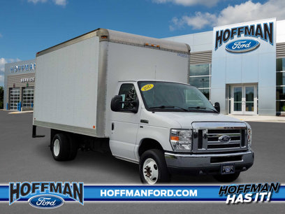Used 2017 Ford E-350 and Econoline 350 Super Duty w/ Power Windows & Locks Group