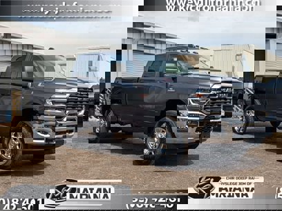 New 2025 RAM 2500 Tradesman w/ Chrome Appearance Group