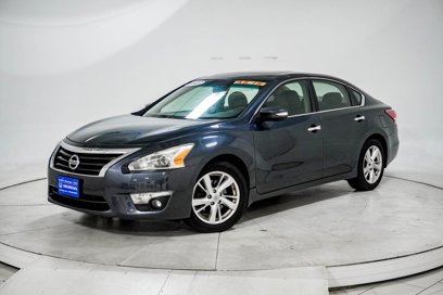 Used 2013 Nissan Altima 2.5 SL w/ Technology Pkg