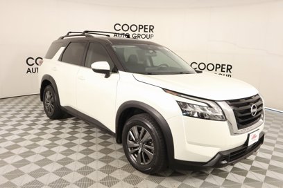 Used 2022 Nissan Pathfinder SV