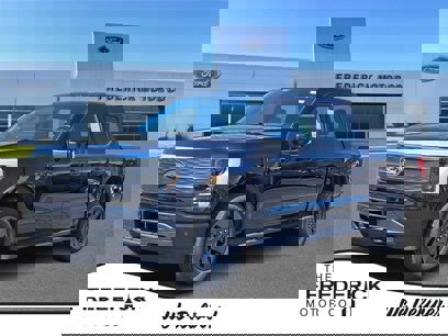 New 2025 Ford F150 Lightning Lariat