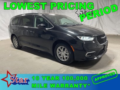 Used 2023 Chrysler Pacifica Touring-L
