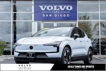 New 2025 Volvo EX30 Plus w/ Protection Package Premier