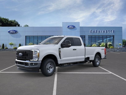 New 2025 Ford F250 4x4 SuperCab Super Duty