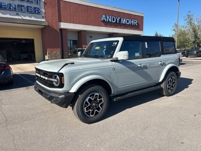 New 2024 Ford Bronco Outer Banks