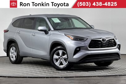 Certified 2025 Toyota Highlander LE