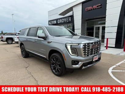 New 2025 GMC Yukon XL Denali w/ Sun & Power Step Package