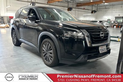 Certified 2022 Nissan Pathfinder SL w/ SL Premium Package