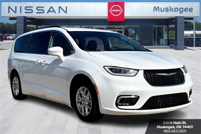 Used 2022 Chrysler Pacifica Touring-L