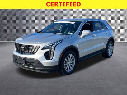 Certified 2022 Cadillac XT4 Luxury w/ Cold Weather Package