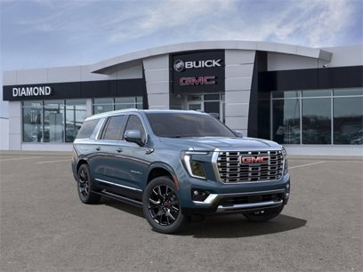 New 2025 GMC Yukon XL Denali w/ Sun & Power Step Package