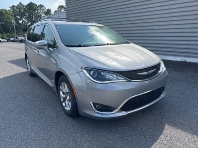 Used 2019 Chrysler Pacifica Limited