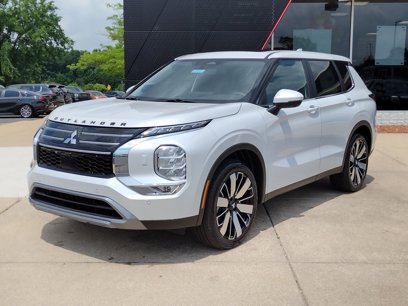 New 2025 Mitsubishi Outlander SE