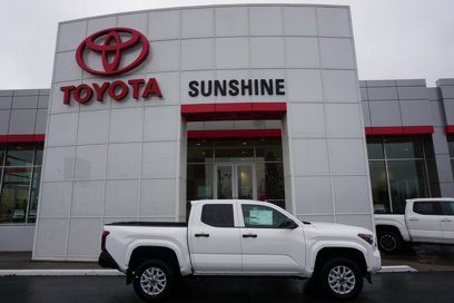 New 2024 Toyota Tacoma SR