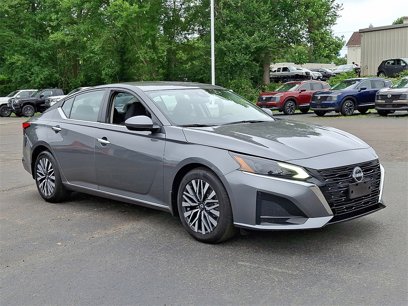 Certified 2023 Nissan Altima 2.5 SV