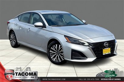 Used 2023 Nissan Altima 2.5 SV