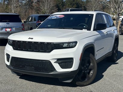 Used 2023 Jeep Grand Cherokee Altitude