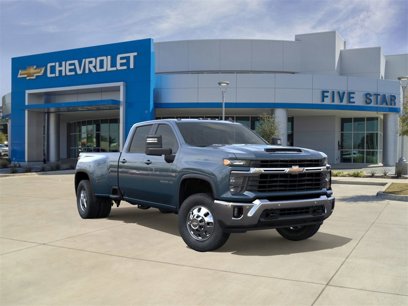 New 2025 Chevrolet Silverado 3500 LT w/ Safety Package