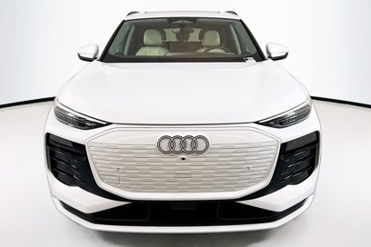 New 2025 Audi Q6 e-tron Premium Plus