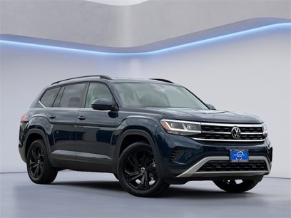 Used 2022 Volkswagen Atlas SE w/ Black Wheel Package
